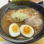 Hitokuchi Chaya Supa Akusu Paruputaunten - 「特選味噌ラーメン（辛味噌）」850円