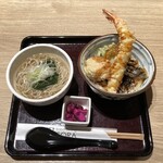 SORA Ionmoru Ageo Ten - このエビ天丼が良かったです。丸まらないように揚げてありました。