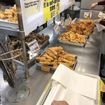 Michi no Eki Kyoda Yanbaru Bussan Center - 天ぷらのお店（店内）