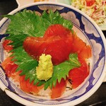 海鮮問屋 村上水産 鮮魚部 - まぐろ漬丼