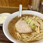 Niku no Kimura - 醤油ラーメン　大盛り　ライス