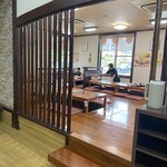 Sanzokuya Meinohamaten - 店内