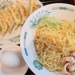 日高屋 - 汁なしラーメン＆餃子