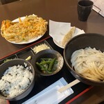 手打ちうどん まるみ - 料理写真: