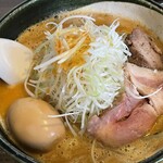 二代目 麺処 くるり - 味玉味噌らぁめん　ネギとっぴ