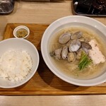 Ramen Futsuu - 貝出汁塩ラーメン+ご飯