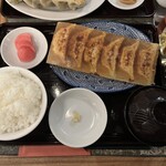 Nakano Sakaue Ootake Gyoza - 乾酪餃子6個定食¥968