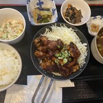 居酒屋 嬉鱧 - 料理写真:鶏みそ　¥700