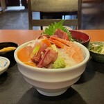 Minato Shokudo - 海鮮丼