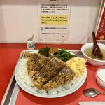 台湾・中華料理 故郷 - 