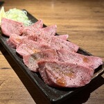 Sumibi Yakiniku Takenouchi Hon Ten - 厚切り特上タン