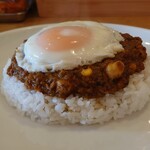 タダカリー - キーマカレー　目玉焼き