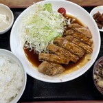 下出羽 内山屋 - 料理写真:ポークソテー定食(1,100円)