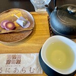 あるにあらむ - すし萬特製　深蒸し茶　「翡翠」　和菓子付　¥825