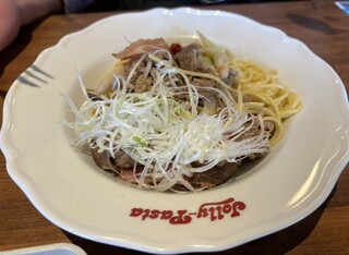 Jolly-Pasta Tokai Ten - ベーコンと牛肉のペペロンチーノ