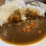 BigBoy Sue Ten - ライスにカレーをかける