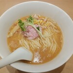 Kinmedai Raamen Housenka Yokohama Ten - 金目鯛白湯らぁ麺