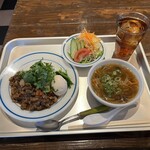 YAKITORI BAR GO - ランチ:魯肉飯&汁米粉麺プレート 990円税込 R6.5.25