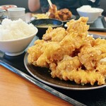 からやま - 料理写真:とり天倍盛り合盛り定食(税込1,155円)+ごはん大盛り(税込30円)