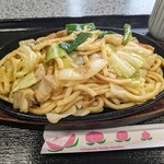 Shouou Restaurant - 鉄板ホルモンうどん