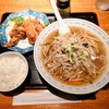 Juraku - もやしラーメンと鶏の唐揚げセット(小ライス付き)　1,089円