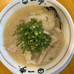 Hakata Tonkotsu Ippo Kasuga Ten - らーめん750円！