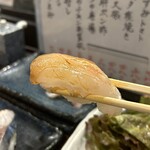 Tachi Zushi Maguro Ittetsu Sennichimae Ten - 鯛リフト