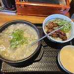 カルビ丼とスン豆腐専門店 韓丼 - 