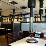 Yakiniku Juju Karubi Nakamozu Ten - 店内