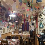 Tacos mi Casa - メキシコの雑貨がたくさんあって可愛い店内