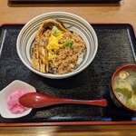 Konishiya - 煮穴子と鶏そぼろの2色丼