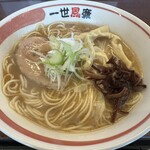 一世風靡 - 料理写真:とんこつ醤油ラーメン ¥700