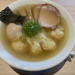 Wantanmen Senmonten Tayutafu - 海老雲呑麺1260円 エビワンタン4個