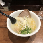 Men no Hinauta - 鶏白湯塩ラーメン(普通盛　850円)