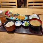 Sakura Suisan Ion Shinurayasu Ten - 本日の魚魚魚三昧定食