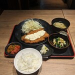 Kyushu Netchuya Shinjuku Nomura Biru Raibu - 