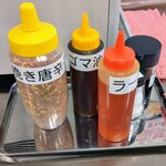 yomoda soba Yurakucho Ten - 冷水機のとなり