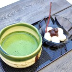 Oku no Hosomichi Ten - 抹茶 あんこだんご付（750円）