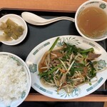 日高屋 - ニラレバ炒め定食