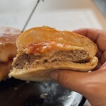 DOUG 'S BURGER Hiroshima Eki - 