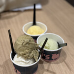 IVY's GELATO&Coffee - 