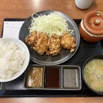 Karayama Nagoya Hirahari Ten - からやま定食4個（690円＋税）