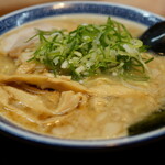 Menya Kusabi Fukushima Ten - 豚骨醤油麺（￥836税込み）