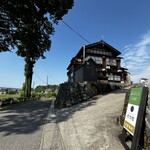 十日町ふれあいの宿交流館&みはらしcafe - 周りは田んぼ