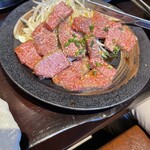 Yakiniku Bar Gyugyu Gyu- - 