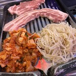 韓国焼肉トントン - 