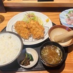 Osakana-dokoro Uotomo - 一口ひれカツ定食と単品アジの刺身 JPY2,300位