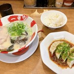 熟成豚骨ラーメン専門 一番軒 - 