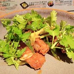 Asian Bistro Dai ShinYurigaoka Ten - 砂肝と九条ネギのスパイシー揚げ