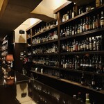 Bar Leira - 店内